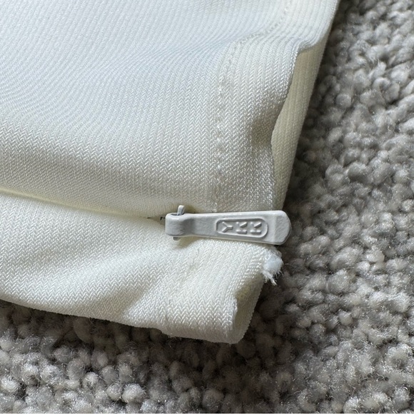 Ieena For MAC DUGGAL Ring Mini Bodycon Dress White Size 8 Worn Once - Picture 8 of 11